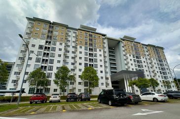 Seri Baiduri Apartments @ Setia Alam