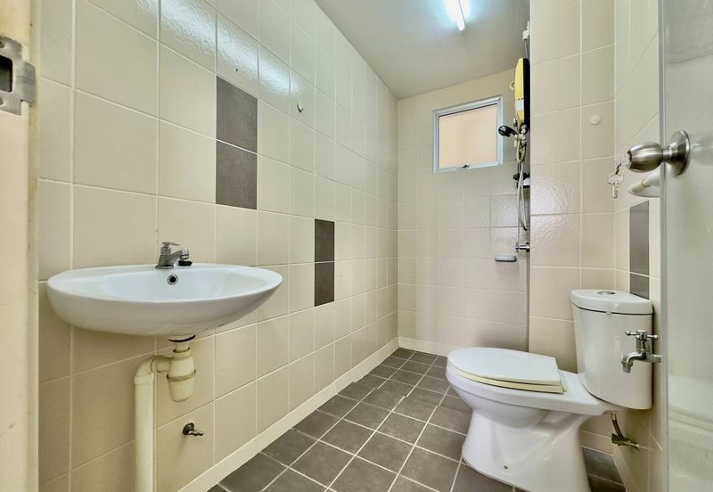 Seri Baiduri Apartments @ Setia Alam