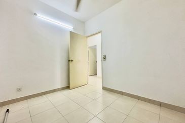 Seri Baiduri Apartments @ Setia Alam