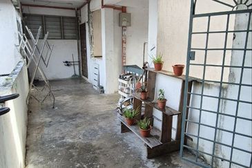 Anggerik Apartment Taman Putra Perdana Puchong