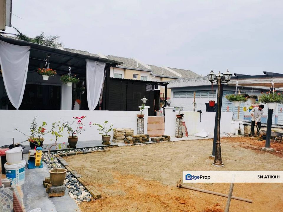 [RENOVATED UNIT] 2 STY CORNER LOT Terrace Oakberry Taman Pelangi Semenyih 2, Selangor, Semenyih