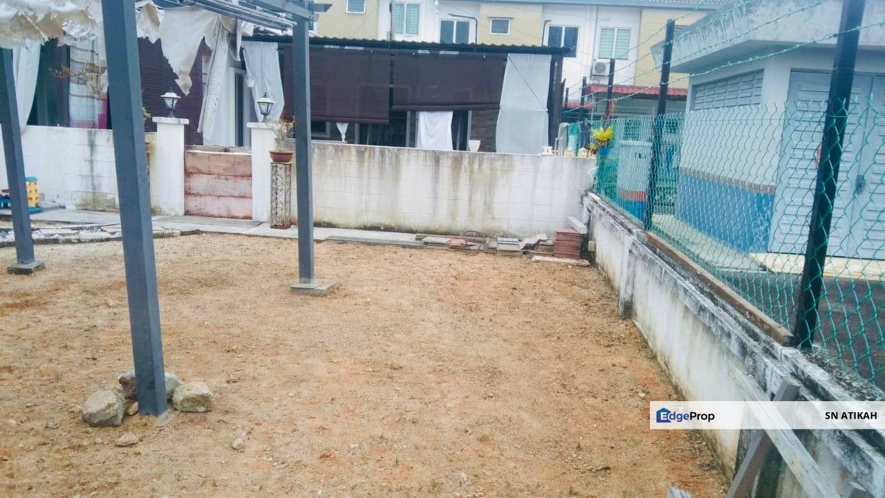 [RENOVATED UNIT] 2 STY CORNER LOT Terrace Oakberry Taman Pelangi Semenyih 2, Selangor, Semenyih