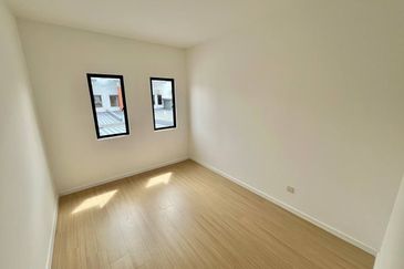 [BRAND NEW] Townhouse Taman Akasia Semenyih