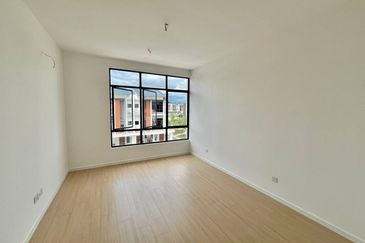 [BRAND NEW] Townhouse Taman Akasia Semenyih