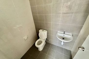 [BRAND NEW] Townhouse Taman Akasia Semenyih