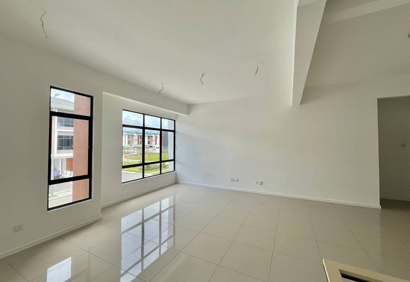 [BRAND NEW] Townhouse Taman Akasia Semenyih
