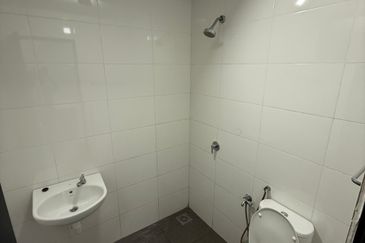 Vista Alam Serviced Apartment