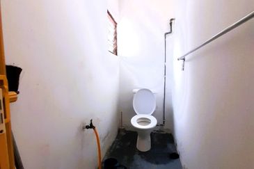 [HUGE LAND AREA] Single Storey Terrace House, Taman Malaysia, Teluk Intan Perak