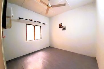 [HUGE LAND AREA] Single Storey Terrace House, Taman Malaysia, Teluk Intan Perak