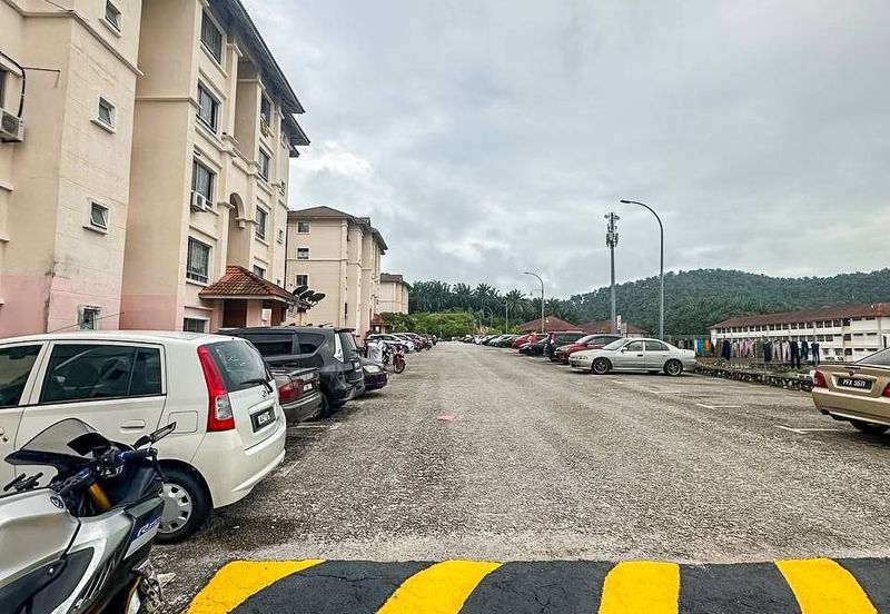 Residensi Warnasari 1