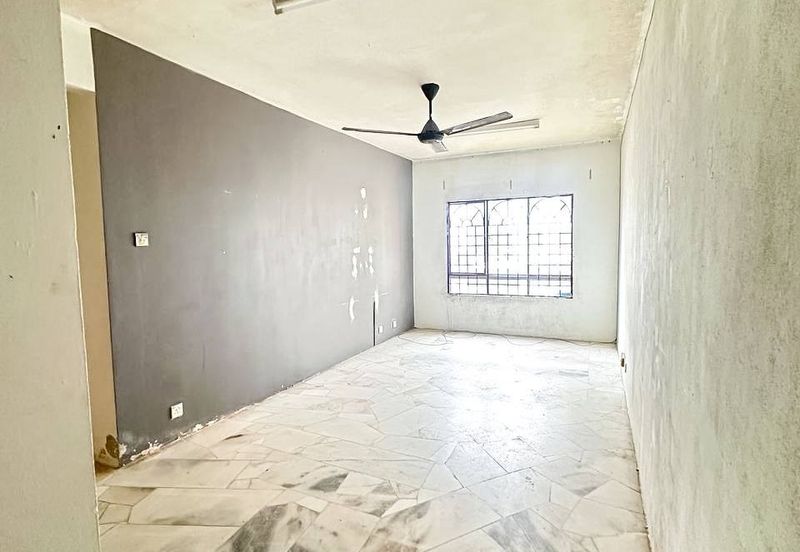 Residensi Warnasari 1