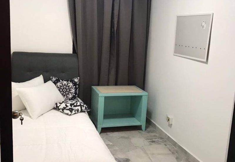 De Tropicana Condominium