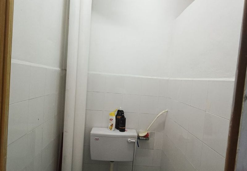 [LOW COST] Pangsapuri Sri Ayu, Bandar Putera Klang For Sale