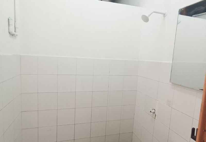 [LOW COST] Pangsapuri Sri Ayu, Bandar Putera Klang For Sale