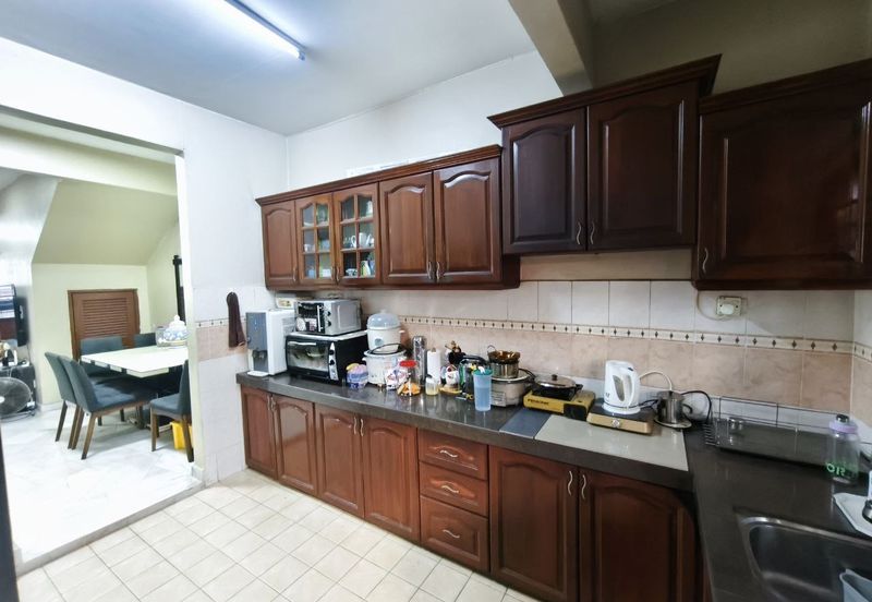 RENOVATED | Double Storey Terrace Jalan Gamelan Bukit Raja, Klang