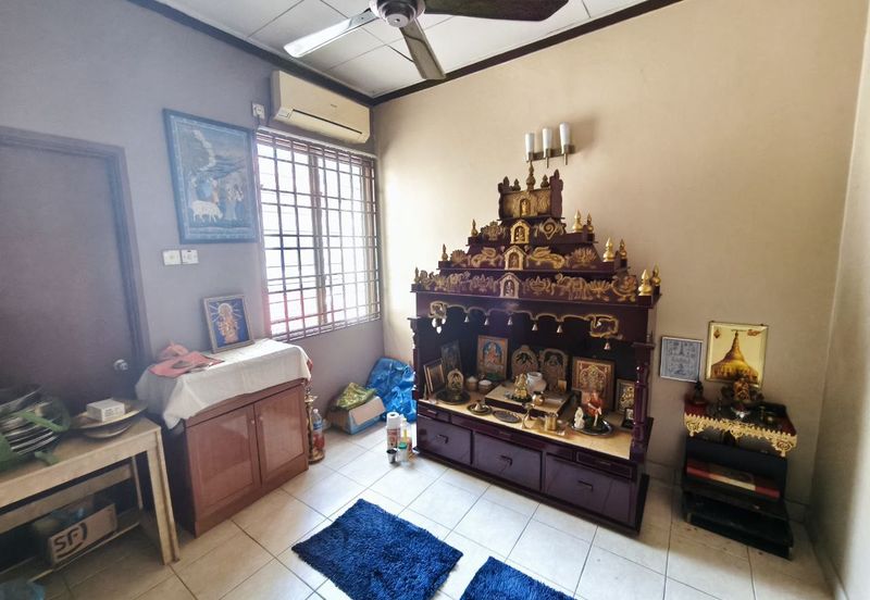 RENOVATED | Double Storey Terrace Jalan Gamelan Bukit Raja, Klang