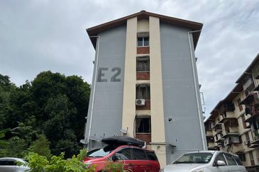 Flat Taman Melati Blok E