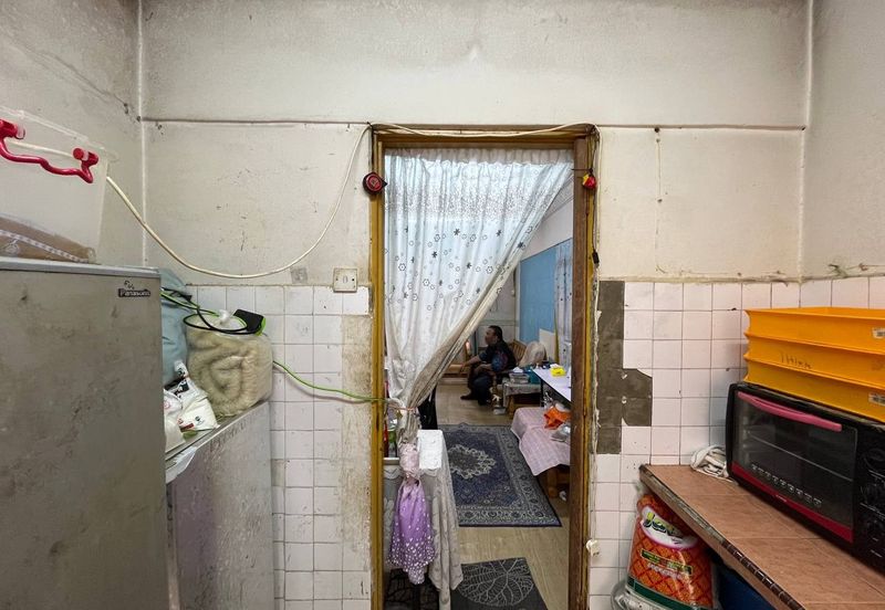 Flat Taman Melati Blok E