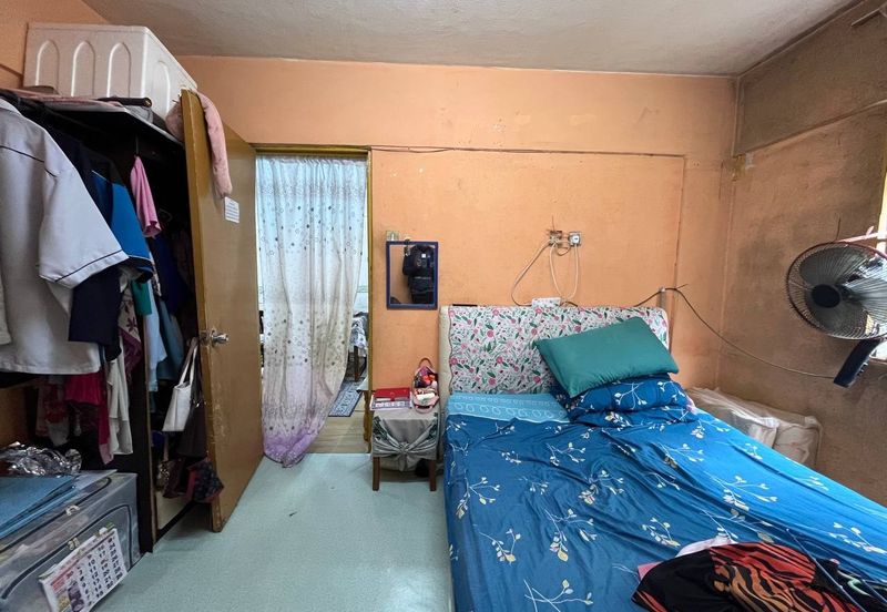 Flat Taman Melati Blok E