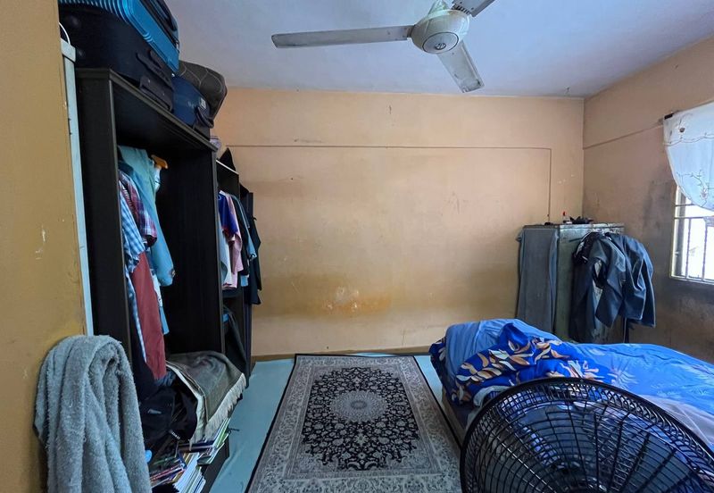 Flat Taman Melati Blok E