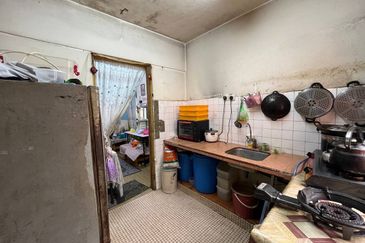 Flat Taman Melati Blok E