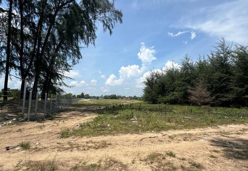 Tanah Tepi Pantai Tok Bali, Pasir Puteh Kelantan