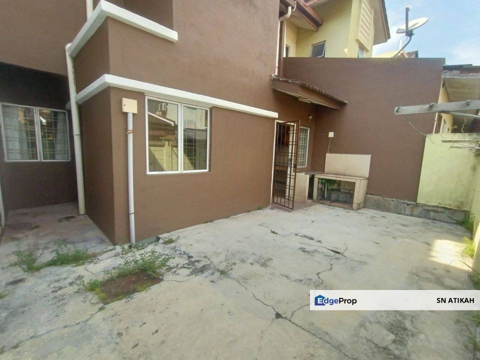 [PARTIALLY FURNISHED] Rumah Teres 2 Tingkat Bandar Seri Putra, Bangi (2.3km ke Selangor Islamic University), Selangor, Bangi