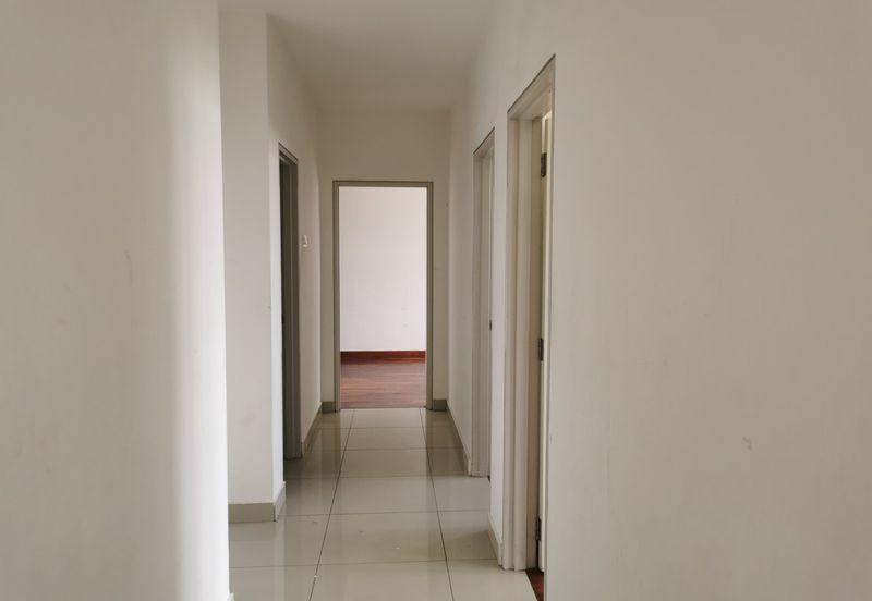 I Residence @ I City