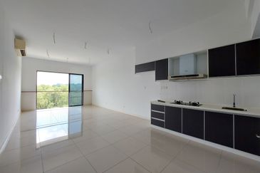 Renai Jelutong Residences