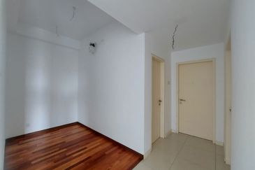 Renai Jelutong Residences