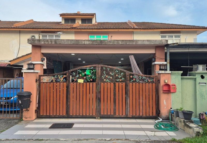 La Cottage Taman Putra Perdana