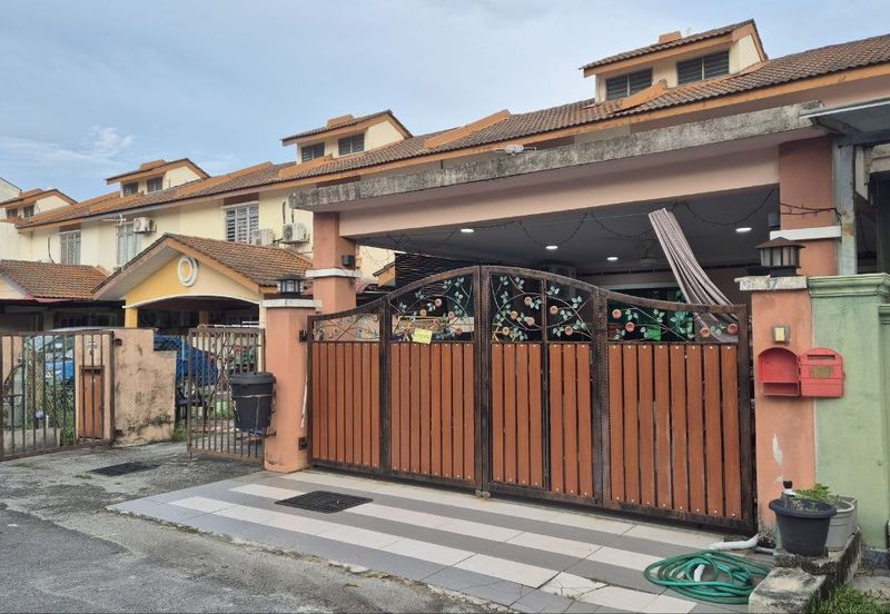 La Cottage Taman Putra Perdana