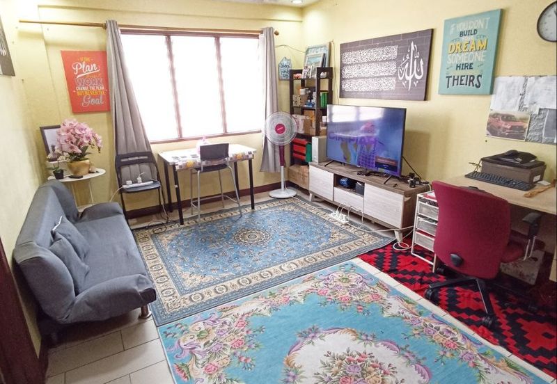 Flat PKNS, Seksyen 7