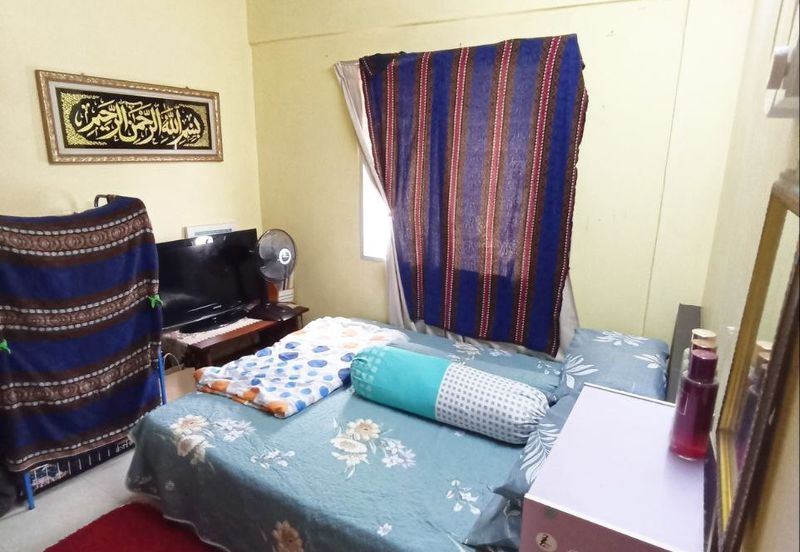 Flat PKNS, Seksyen 7