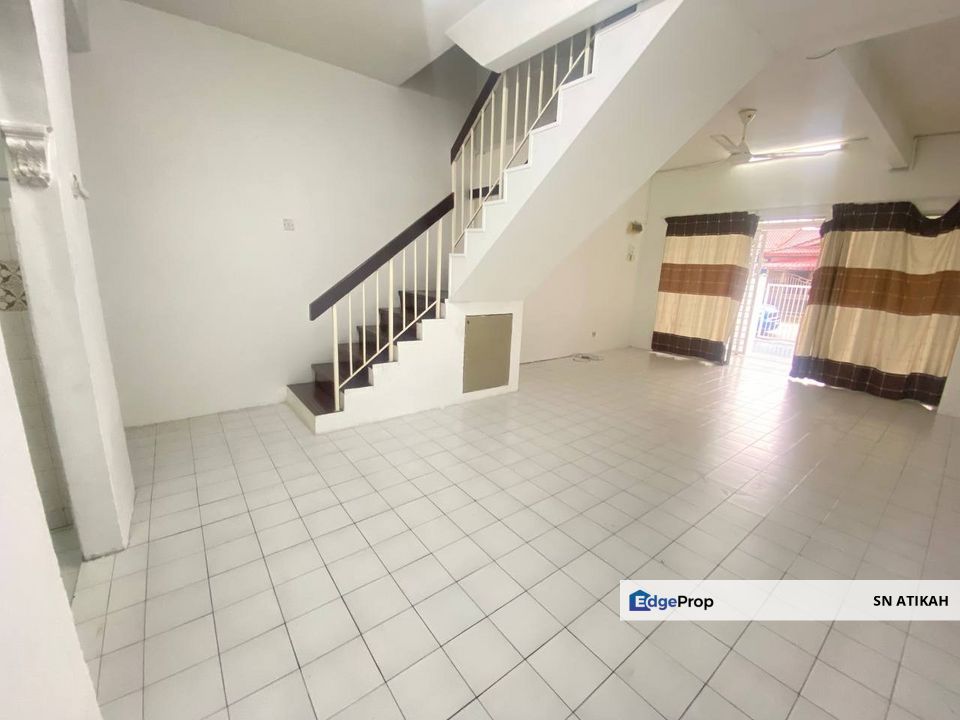 Taman Sri Gombak Fasa 10, Gombak 2 Storey Terrace , Selangor, Batu Caves 