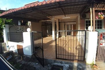 Taman Dahlia, Sepang