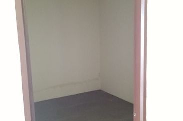 Rumah Pangsa Impian, Bandar Saujana Putra