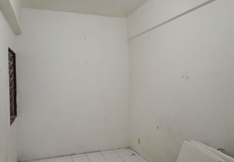 [MURAH] Pusat Hentian Kajang Shop Apartment For Sale