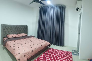 Persiaran Puncak Alam 1 