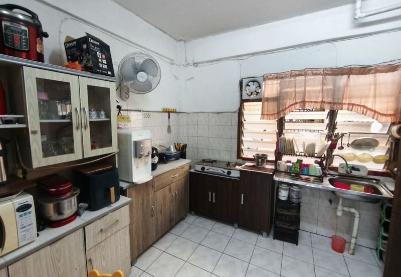 Gugusan Teratai, Seksyen 6 Kota Damansara