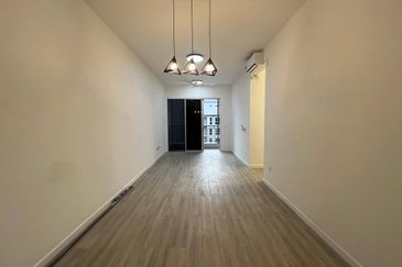 Sanderling @ Lakefront Cyberjaya