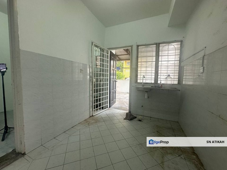 2 STOREY TERRACE HOUSE END LOT, BLOK 27B BANDAR TASIK PUTERI, RAWANG, Selangor, Rawang