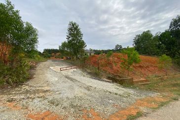 Tanah Lot Banglo Sungai Merab, Bangi For Sale