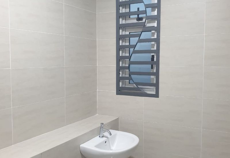 Serenia Adiva @ Serenia City