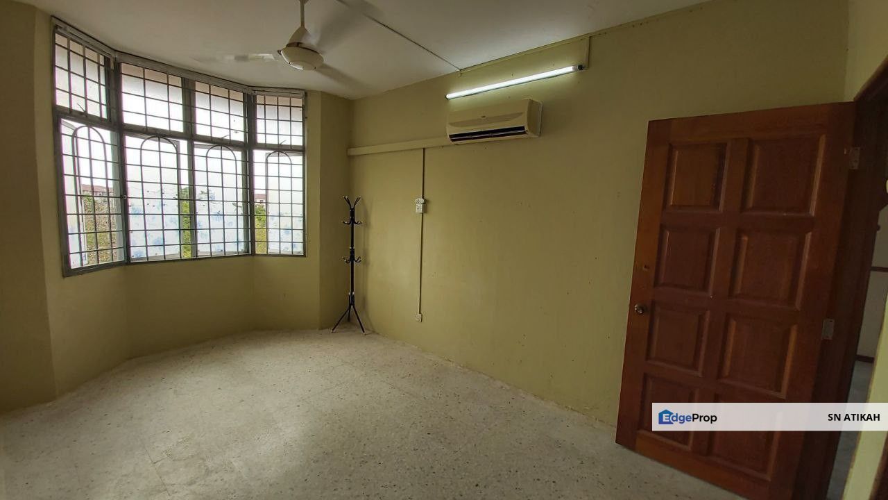 [BLOK 12] Ruvena Villa Apartment, Jalan Putra Perdana 7, Taman Putra Perdana For Sale, Selangor, Puchong South