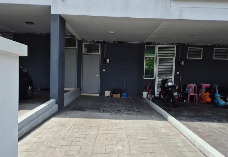 Ritma Perdana Townhouse @ LBS Alam Perdana