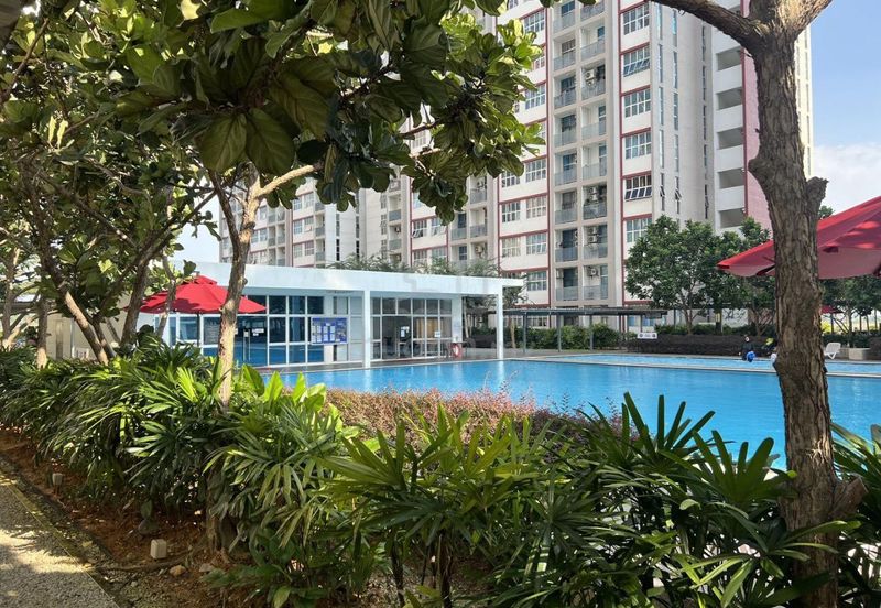 PR1MA Lakefront Homes