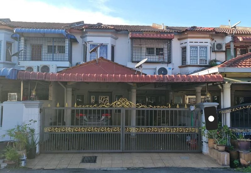 Taman Dato Hormat, Telok Panglima Garang