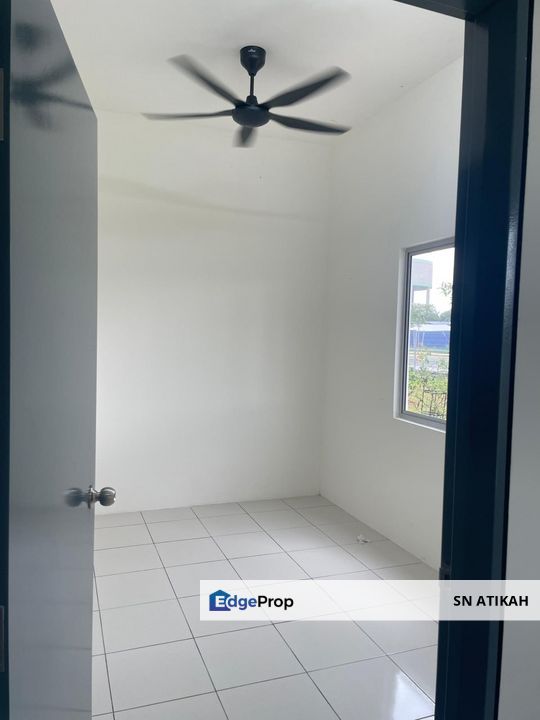 FOR RENT | Ground Floor Townhouse Unit @ KITA Mesra, Cybersouth Dengkil, Selangor, Dengkil