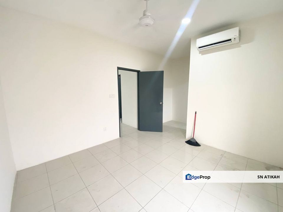[PARTIALLY FURNISHED] Upper Unit KITA Mesra Cybersouth, Selangor, Dengkil